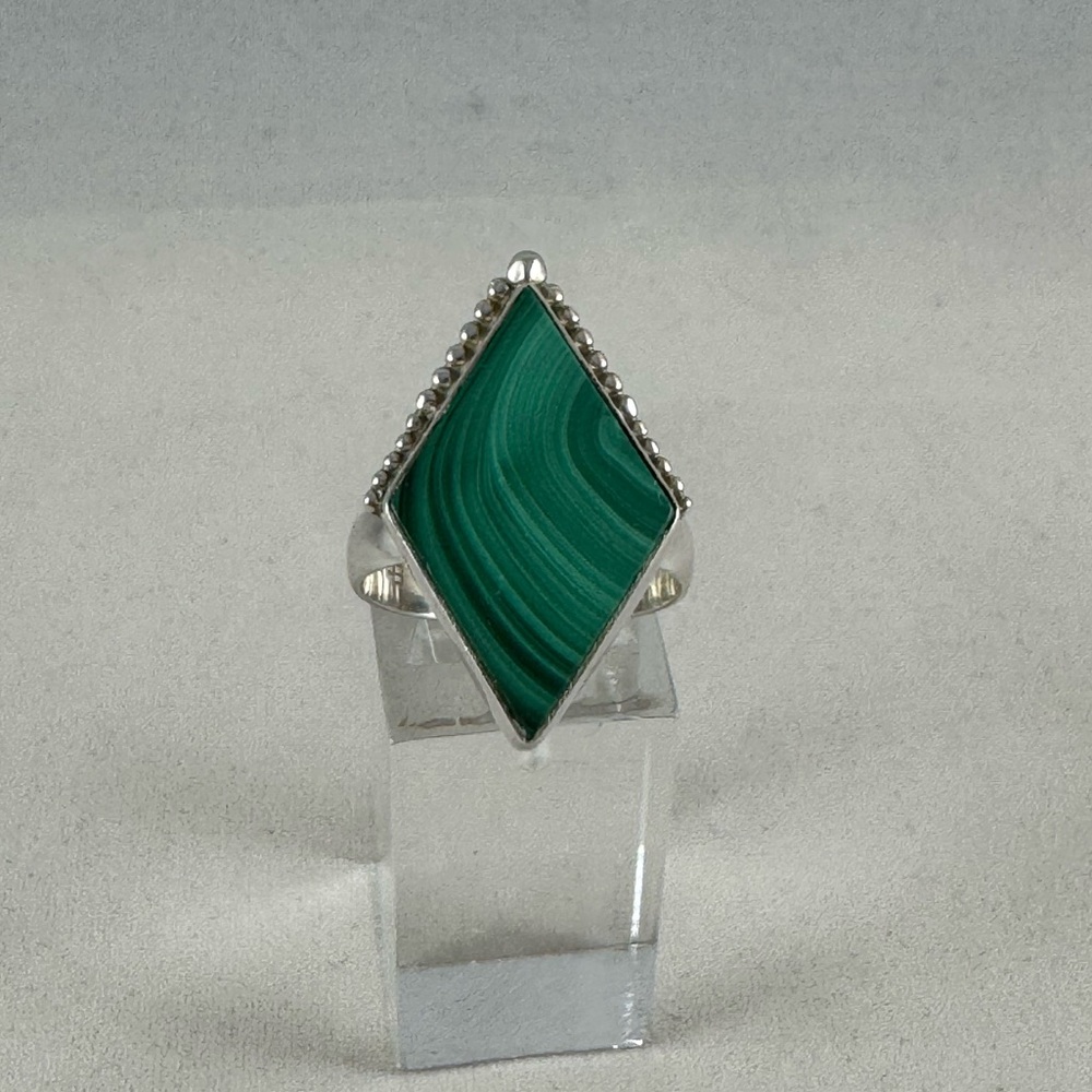 Malachite gemstone sterling silver ring
